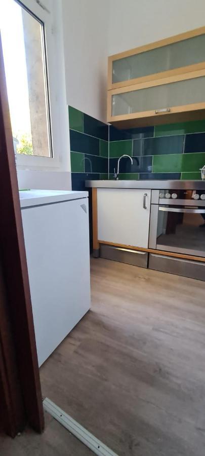 Buedchen Am Rathaus-Parkplatz-Bett Und Schlafcouch-Eg-Netflix- Apartamento Oberhausen  Exterior foto